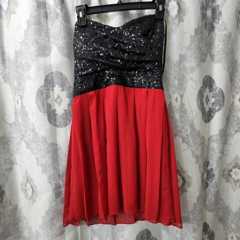 Black and Red Sequin Party Dress size 11